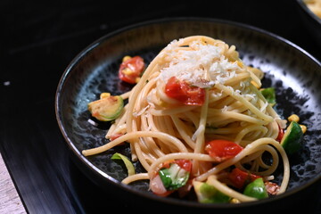 Spaghetti with Tomatoes – Rustic Homemade Dish