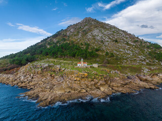 Faro Monte Louro en Punta Queixal de Muros, Galicia
