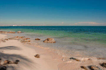 Sea shore on the Caribbean beach in the Zona Hoteleria in Cancun.