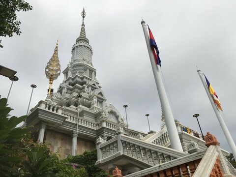 Udong pagoda Cambodia