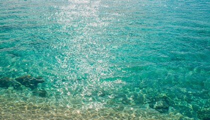 美しくキラキラ輝く水面