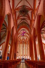 Innenansicht der Heiliggeistkirche in Heidelberg