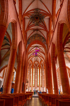 Innenansicht der Heiliggeistkirche in Heidelberg
