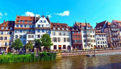 Die Quai des Bateliers in der historischen Altstadt von Straßburg