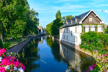 Obraz premium Das Viertel La Petite France in der Altstadt von Straßburg