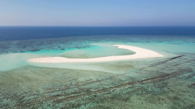 "Drone Footage, Saudi Arabia"
This breathtaking drone video showcases stunning landscapes in Saudi Arabia, capturing unique views of its natural beauty and cultural landmarks. Ideal for tourism.