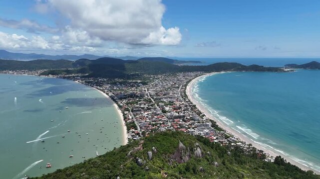 Vista do Morro do Macaco - Bombinhas - Santa Catarina - Brasil
