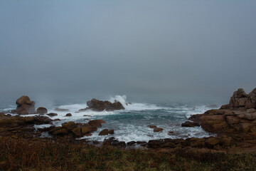 Magnifique vue sur la côte de granit rose au lever du jour - Bretagne France