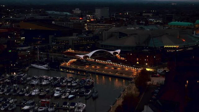 Murdoch&rsquo;s Connection Footbridge in Kingston upon Hull - A63 - Hull Marina