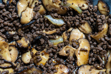 stir-fried shiitake mushroom and beef