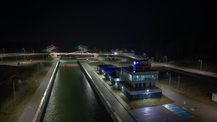 Przekop Mierzei Wiślanej z drona nocą, Nowy Świat © Marcin