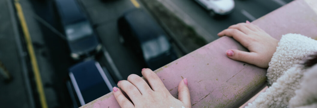 Young girl tries to commit suicide