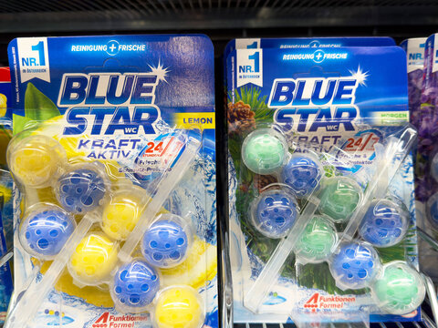 Blue star wc kraft aktiv 2in1 cleaning tablets in lemon and fresh fragrances