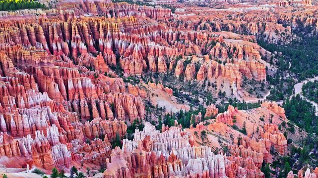 Bryce Canyon National Park in Utah viewed from Bryce point. Bryce Canyon is a collection of giant natural amphitheaters along the eastern side of the Paunsaugunt Plateau