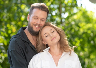 Obraz premium portrait of a happy modern couple