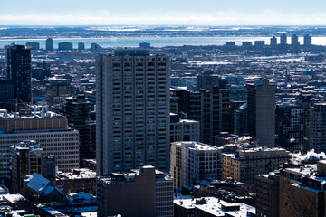 冬のモントリオールの高層ビル群 © kanzilyou