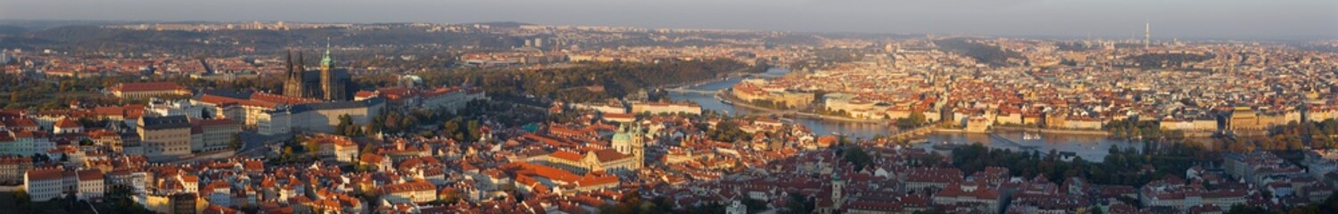 Obraz premium Prague - The panorama of the Town from Petrin in the sunset light.