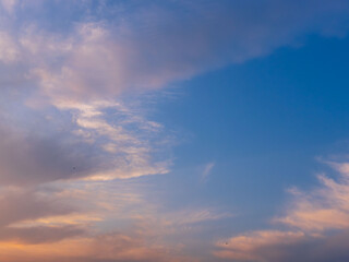 Obraz premium 冬の夕暮れの空と雲07