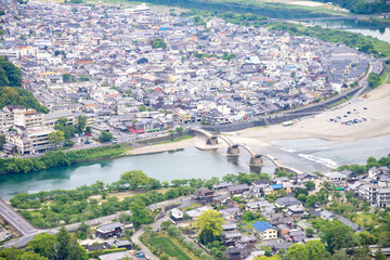 岩国の城下町、錦川の河岸、山口県、日本、5月