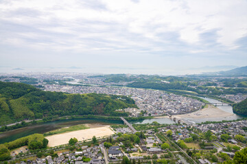 岩国の城下町、錦川の河岸、山口県、日本、5月
