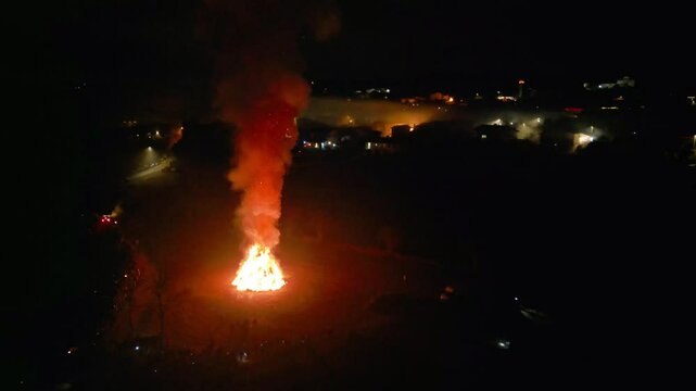 
109 / 5.000
Epiphany Night. Traditional Epiphany Fireworks in Friuli and Fireworks Show. Cassacco