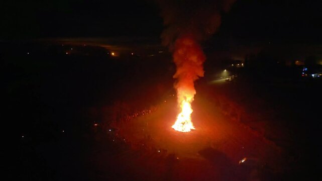 
109 / 5.000
Epiphany Night. Traditional Epiphany Fireworks in Friuli and Fireworks Show. Cassacco