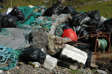 Pollution, décharge, bord de mer