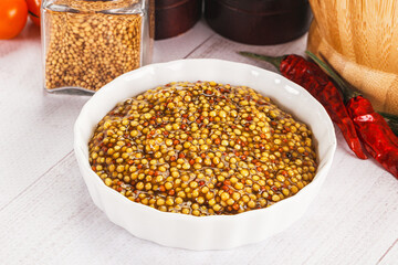Spicy mustard sauce with seeds