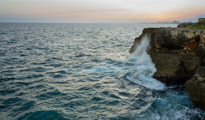 Costa rocosa Malecon Santo Domingo