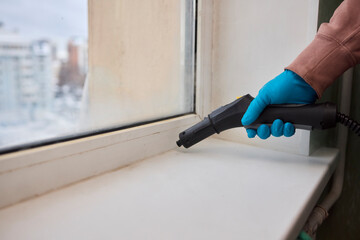 Efficient Steam Cleaning of Windows Utilizing Specialized Professional Equipment and Tools