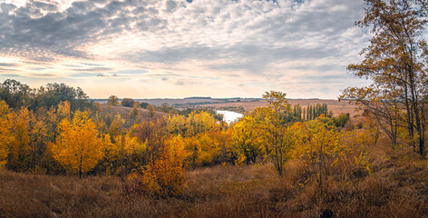 Fototapeta premium Autumn landscape on river