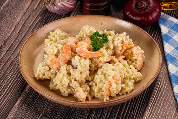 Gourmet risotto with prawn and cheese