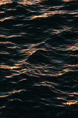 Textura de la superficie del agua de mar, olas del mar 