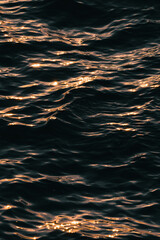 Textura de la superficie del agua de mar, olas del mar 