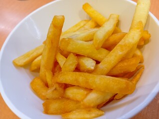 This is a type of Japanese food called washoku. It's healthy and perfect for dieting. It's also popular among foreigners.
