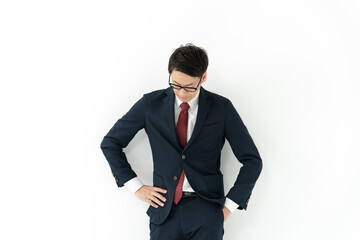 考えるビジネスマン