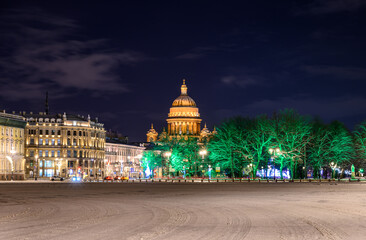 St. Isaac's Cathedral. Night St. Petersburg. Winter holidays in St. Petersburg. St. Isaac's Cathedral on the background of the night sky.
