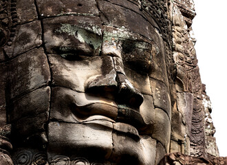 sonrisa del gran buda de piedra