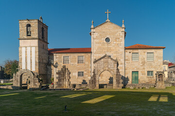 Fototapeta premium View at the Matriz Church in Barcelos - Portugal