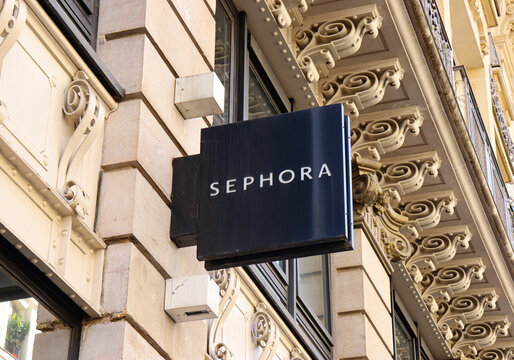 Sephora sign shop store banner outside