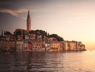 Obraz premium Sunset over the old town of Rovinj, Croatia