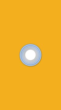 boton en movimiento mecanico fondo amarillo