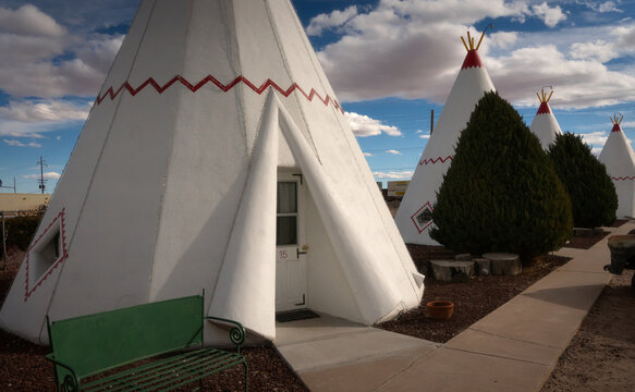 Route 66: Holbrook's Famous TeePee Motel