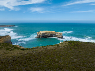 Bakers Oven Great Ocean Road, drawn back drone shot