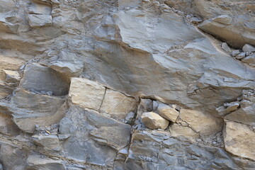 The Upper Jurassic and Lower Cretaceous layers feature flysch rocks with alternating bands of sandstone, shale, and claystone
