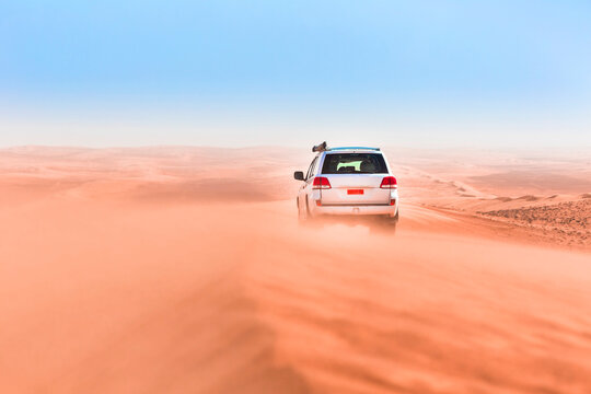 Sultanate Of Oman, Wahiba Sands, Dune bashing in an SUV