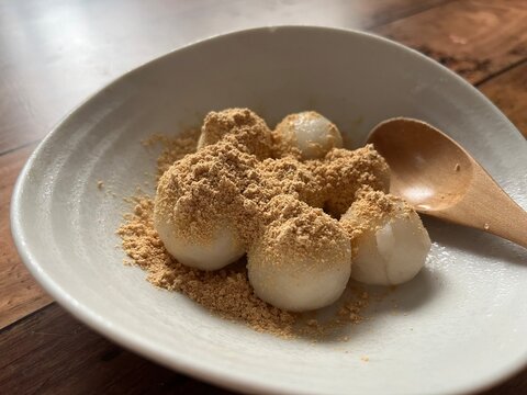 kinako dumplings