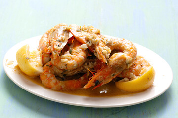 spanish garlic shrimp tapas