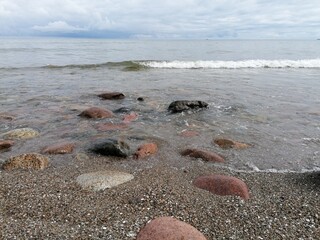 Polska plaża. Morze Bałtyckie, Fale