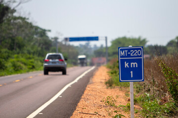 Trecho de rodovia asfaltada em Mato Grosso